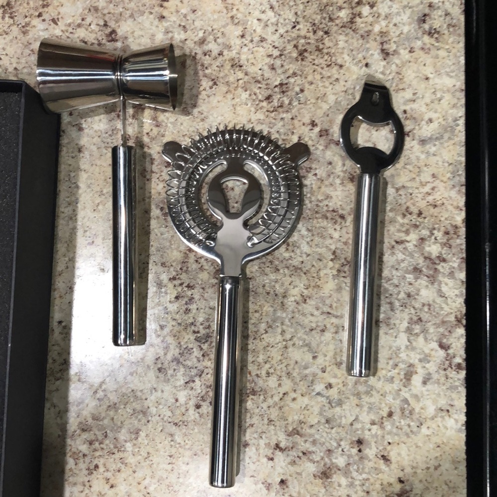 Bartender Kit - Picture 2 of 7